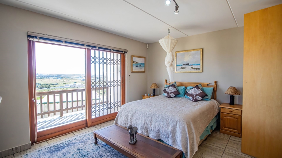 5 Bedroom Property for Sale in Long Acres Country Estate Western Cape